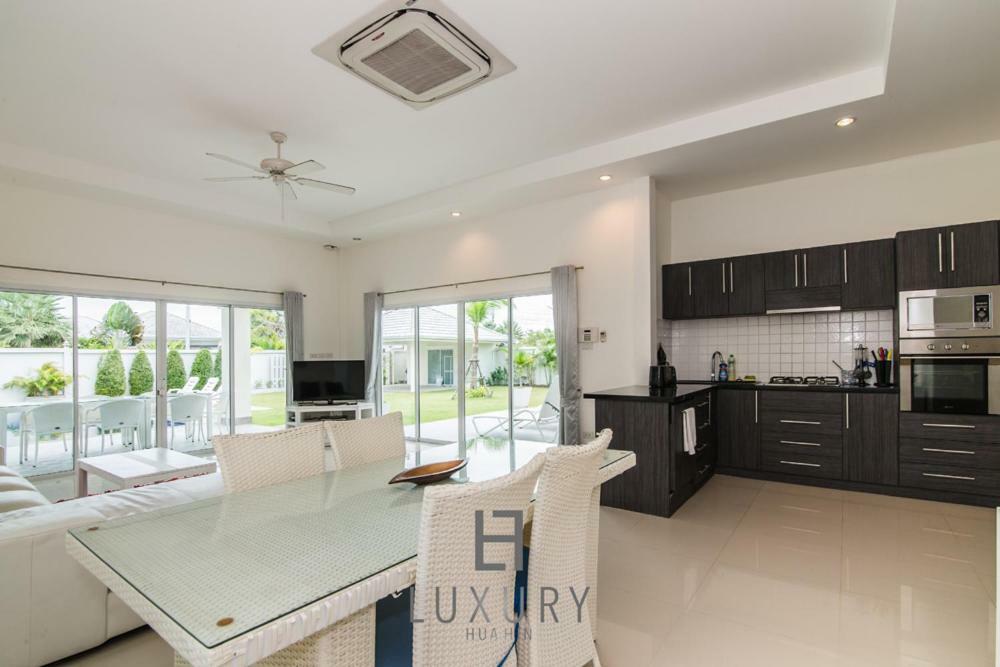 Pool With 4 Bedrooms L50 * Hua Hin