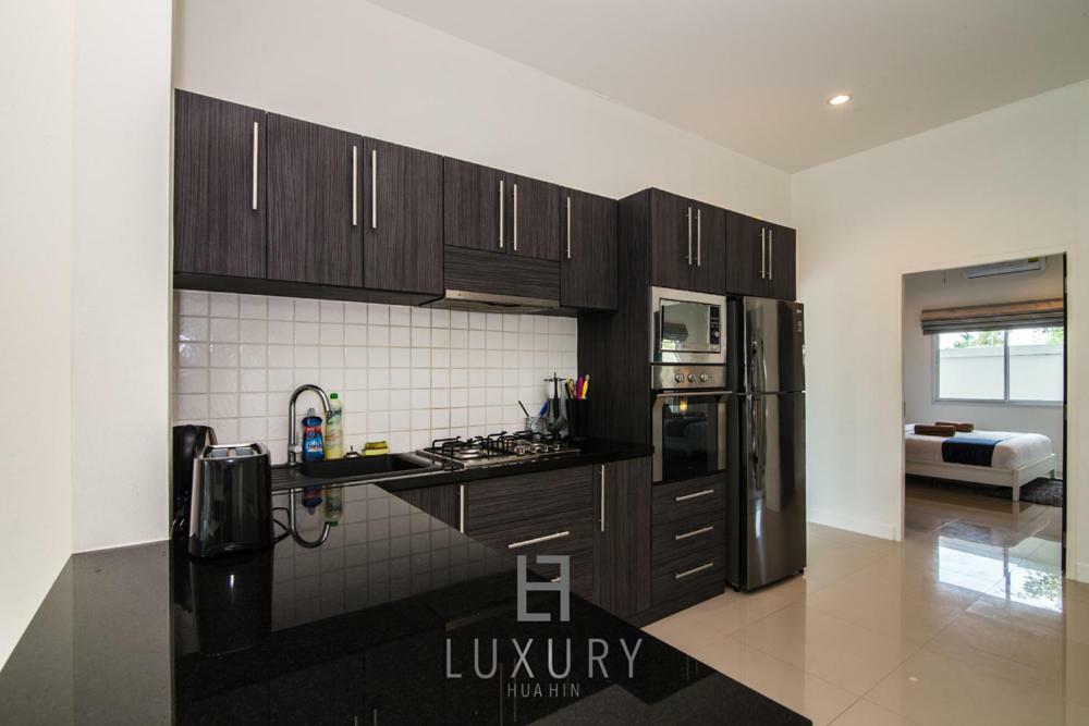 Pool With 4 Bedrooms L50 Villa *