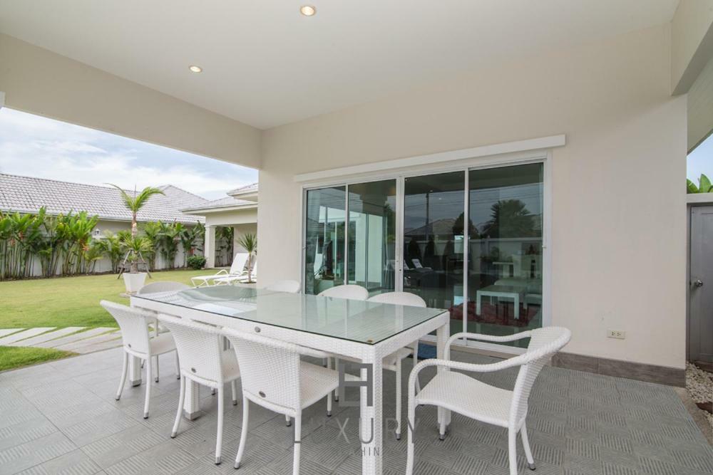 Pool With 4 Bedrooms L50 Villa Hua Hin