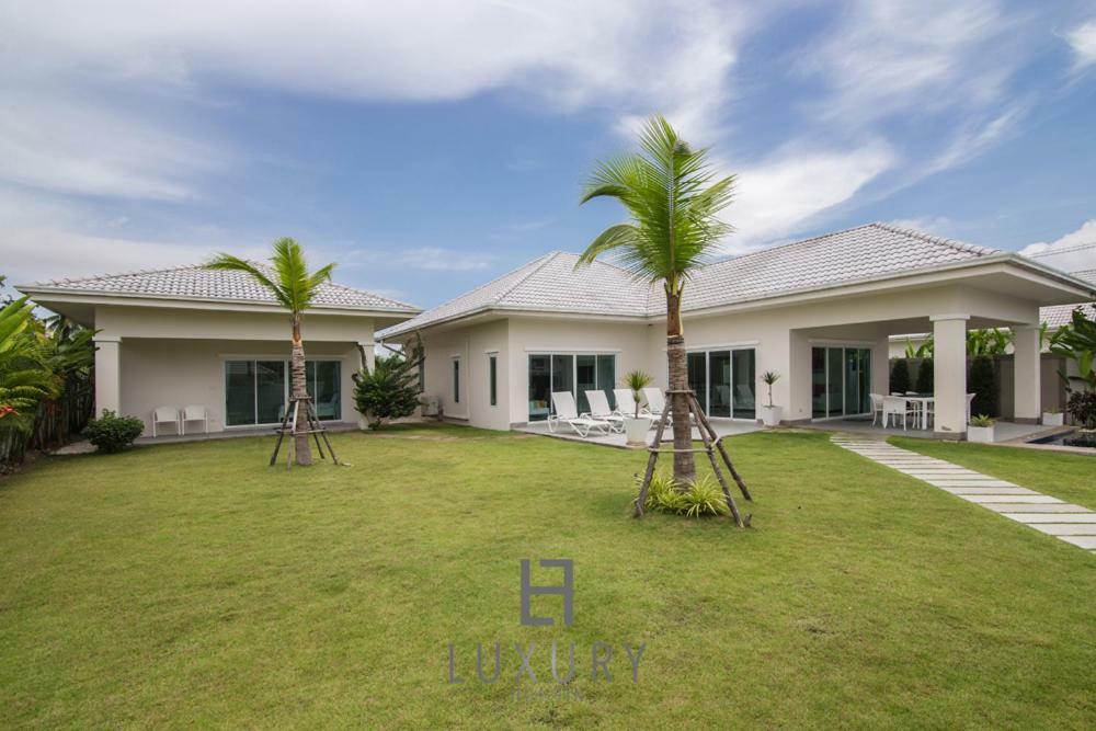 Villa Pool With 4 Bedrooms L50 Hua Hin