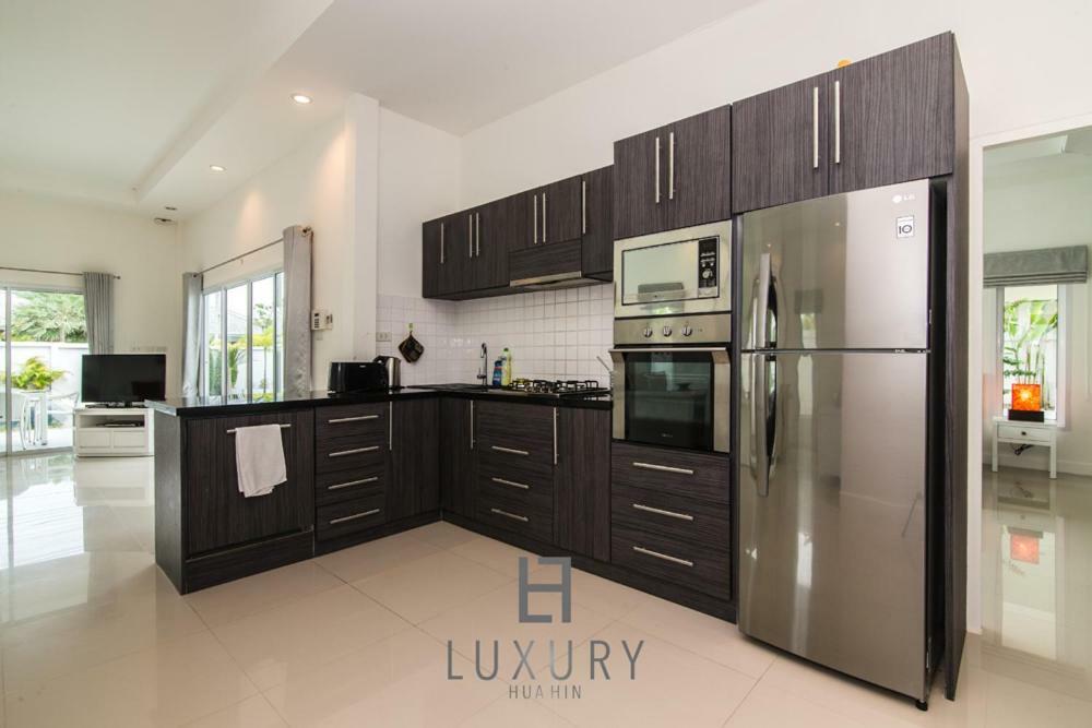 Villa Pool With 4 Bedrooms L50 Hua Hin