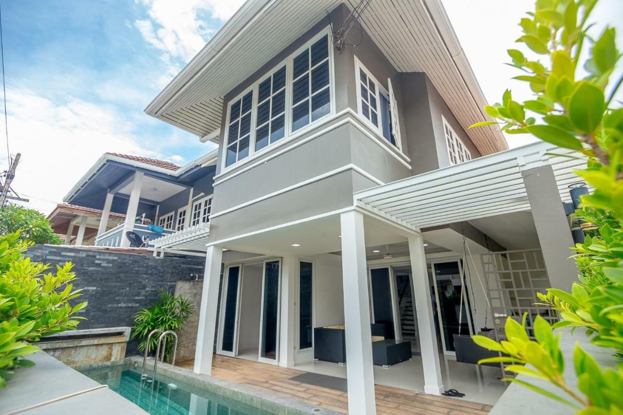 Modern Pool House Vakantiehuis *