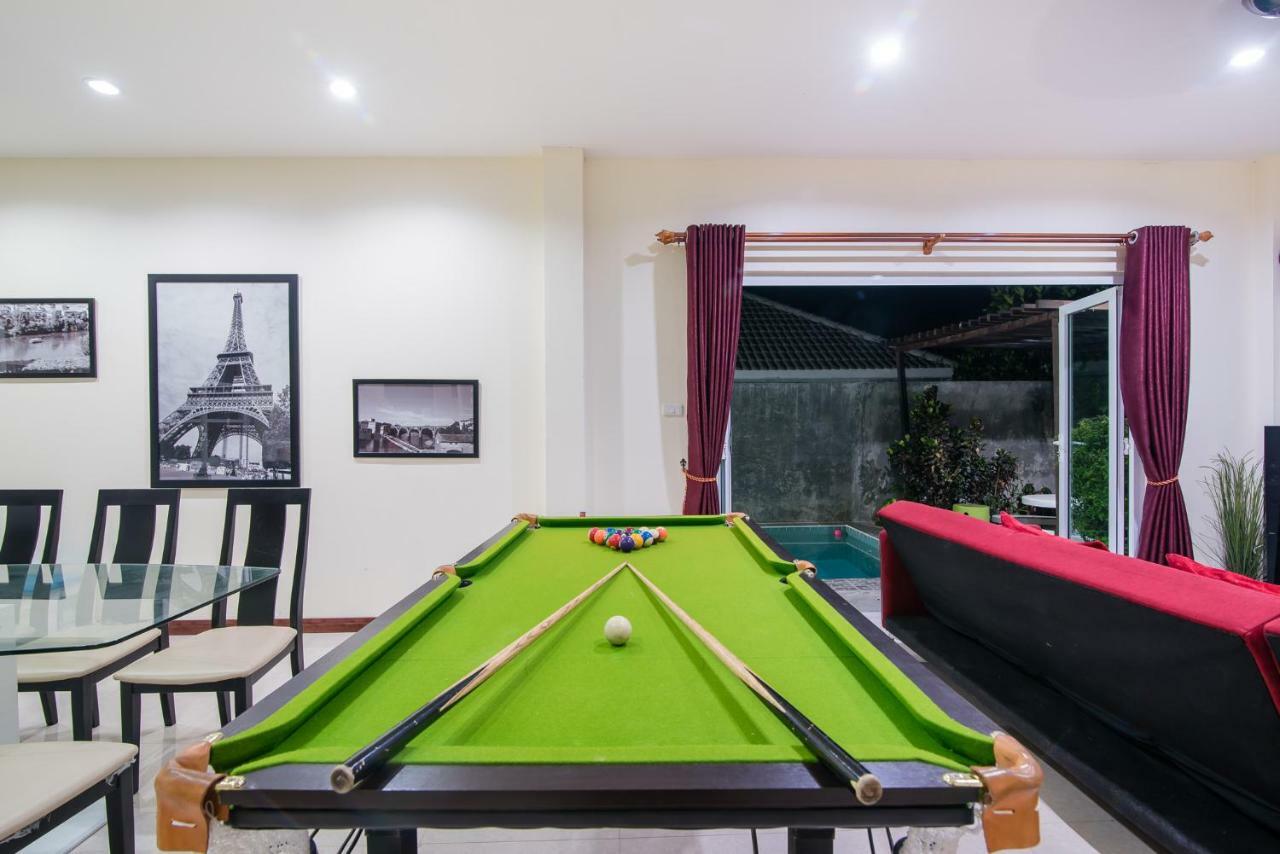 Peach Pool Holiday home *