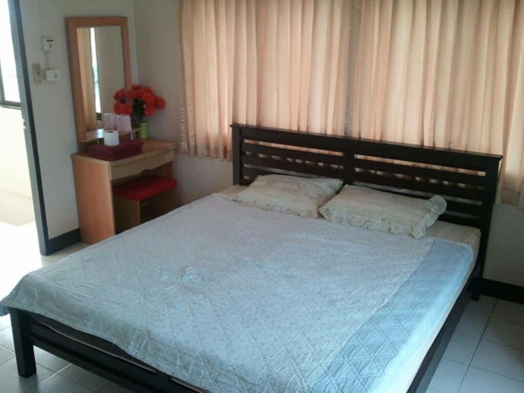 Rumah tetamu M & A 2*