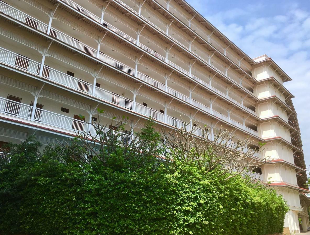 Baan Klang Aparthotel Hua Hin