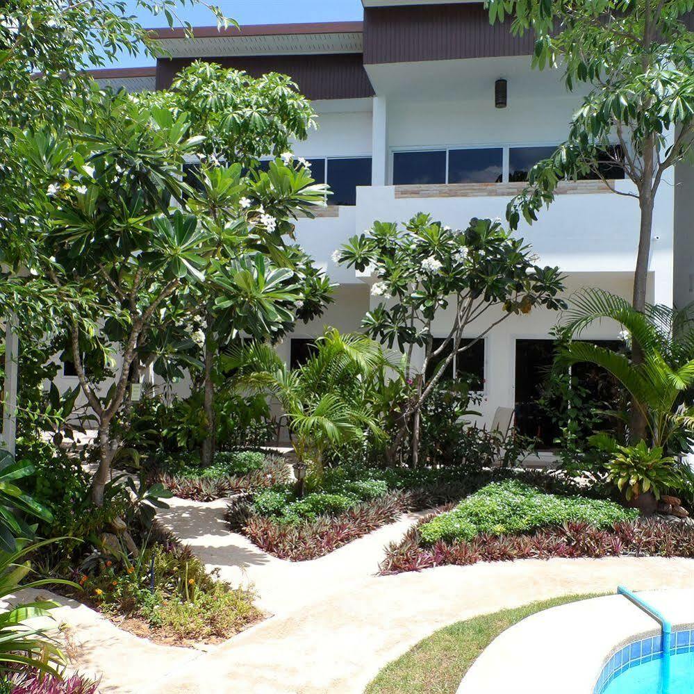 Baan Sabaaidee - Adult Friendly Hotel