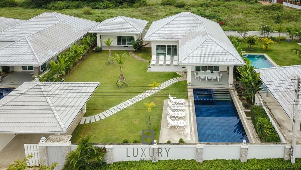 Villa Pool With 4 Bedrooms L50 Hua Hin