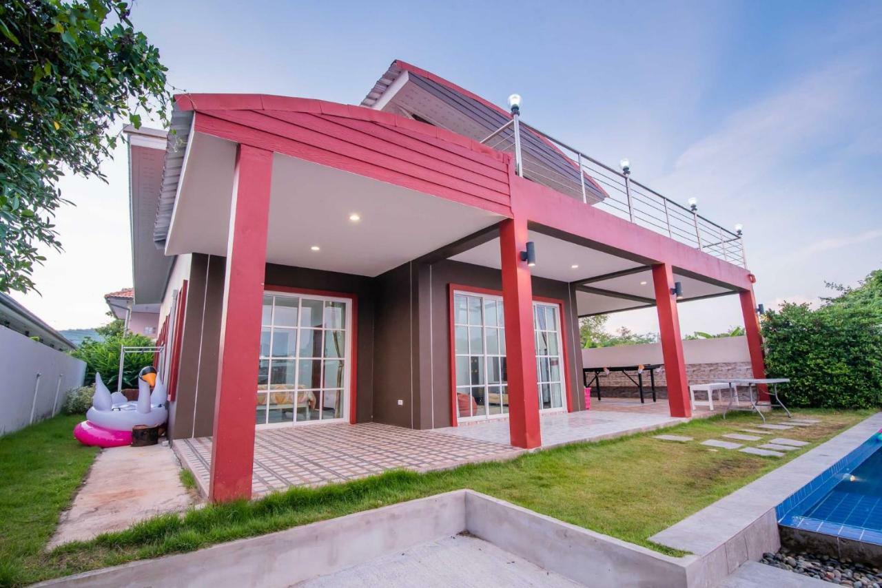 Pitchayapa Pool Villa
