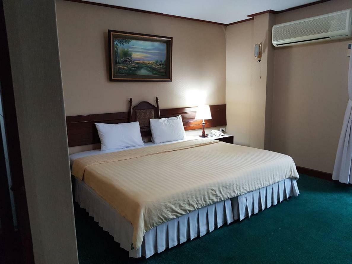 Baanbusarin Hotel