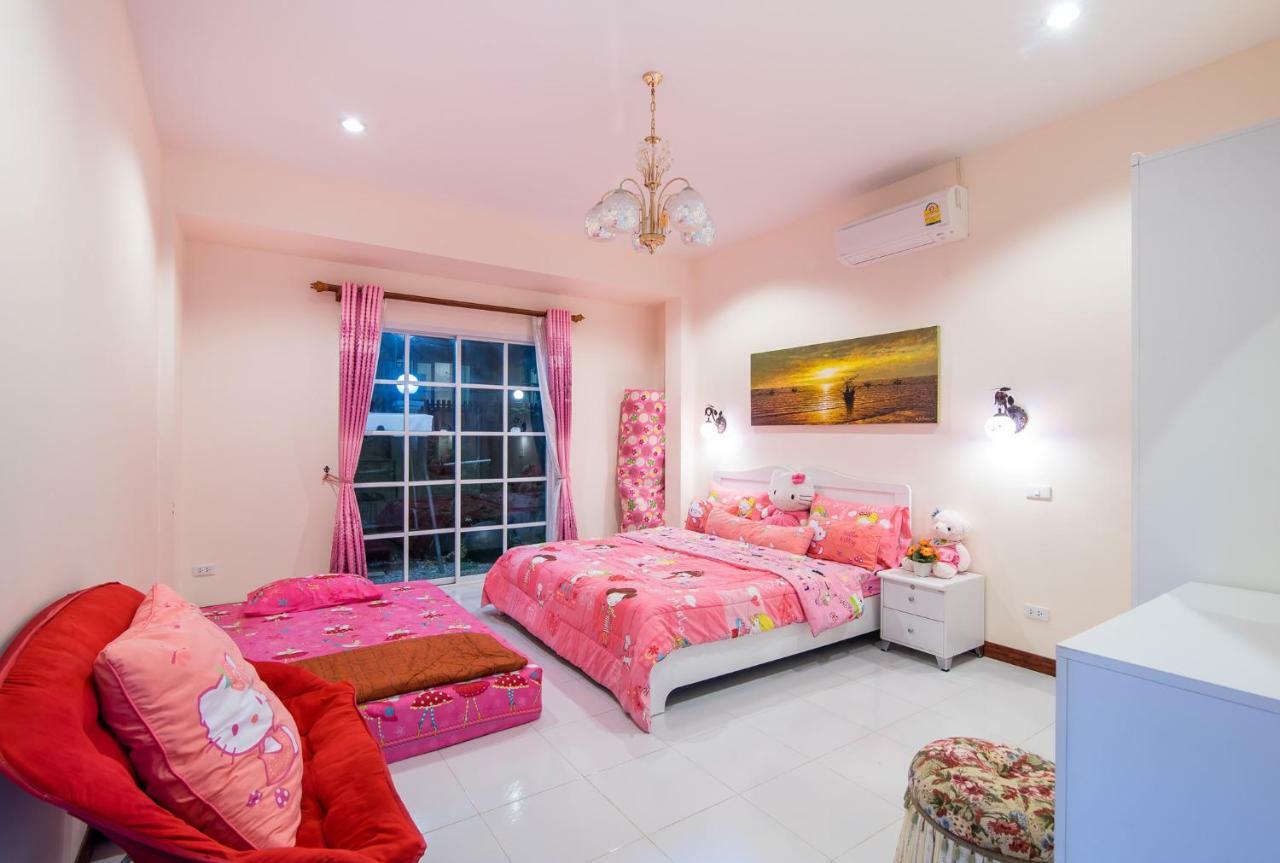 Holiday home Peach Pool *