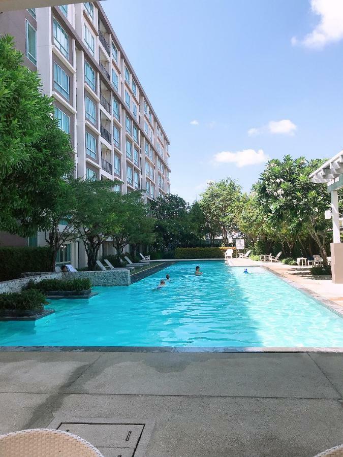 บ้านเพียงเพลิน Apartment *