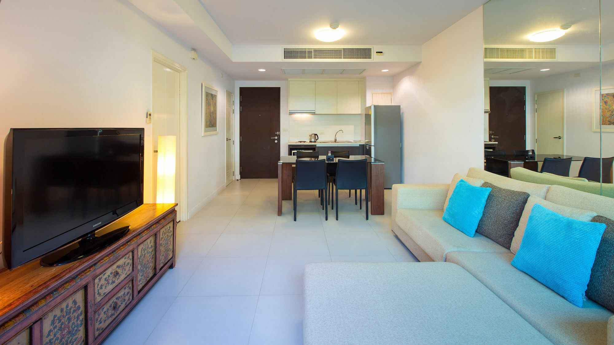 Baan Sanploen Beachfront