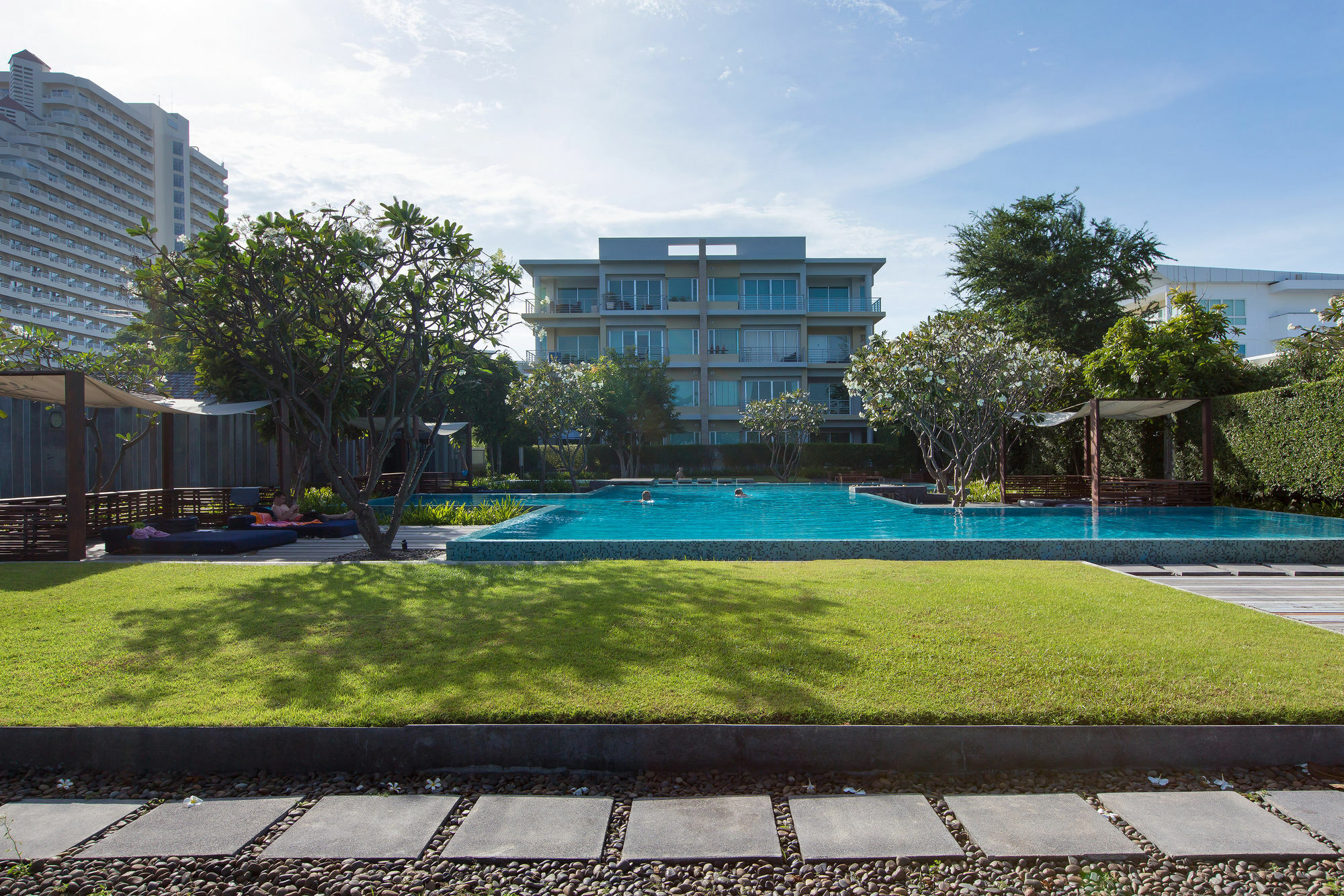 Baan Sanploen Beachfront Căn hộ