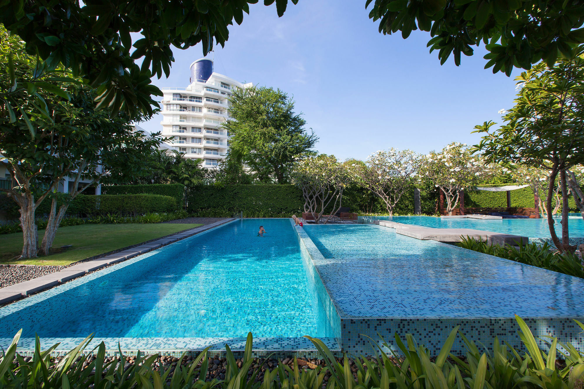 Căn hộ Baan Sanploen Beachfront Hua Hin