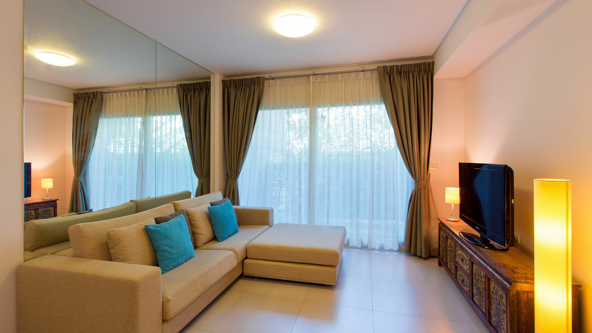 Baan Sanploen Beachfront Căn hộ