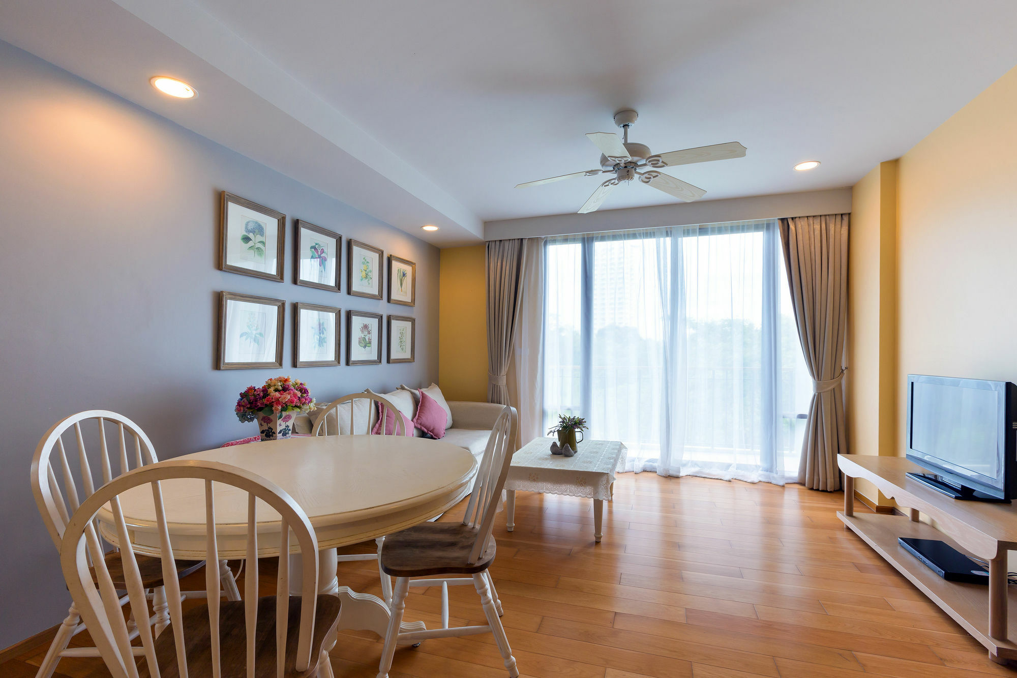 Baan Sansuk Beachfront Hotel 3*