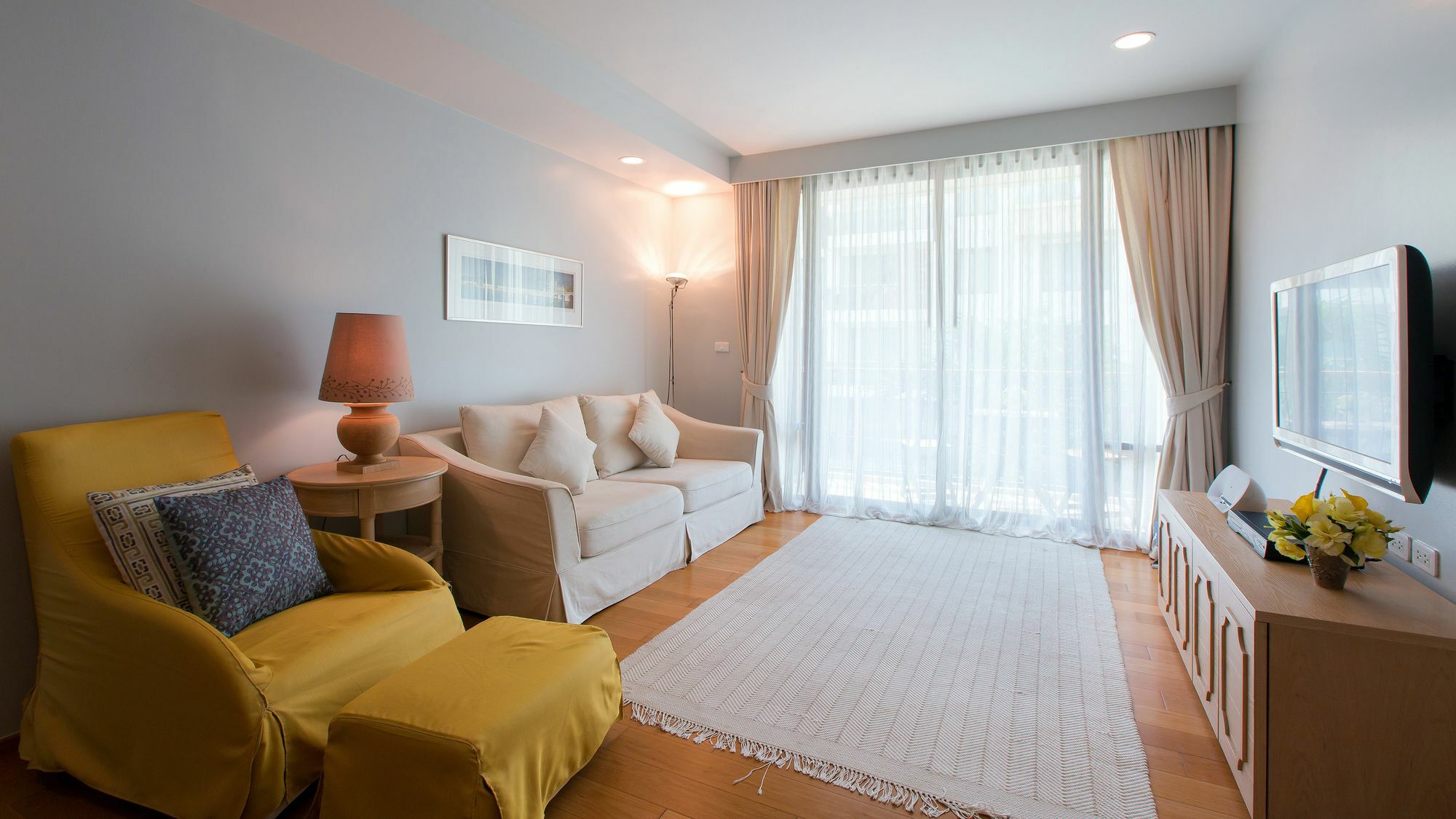 Hotel Baan Sansuk Beachfront
