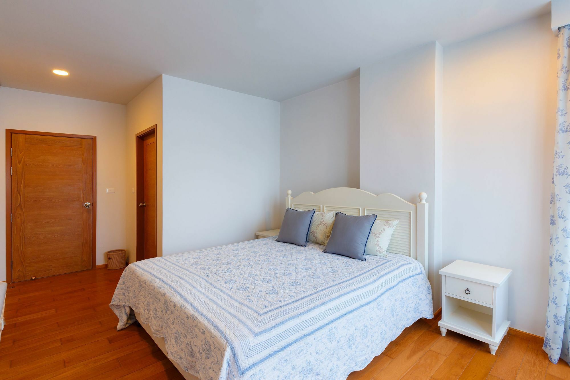 Hotel Baan Sansuk Beachfront Hua Hin
