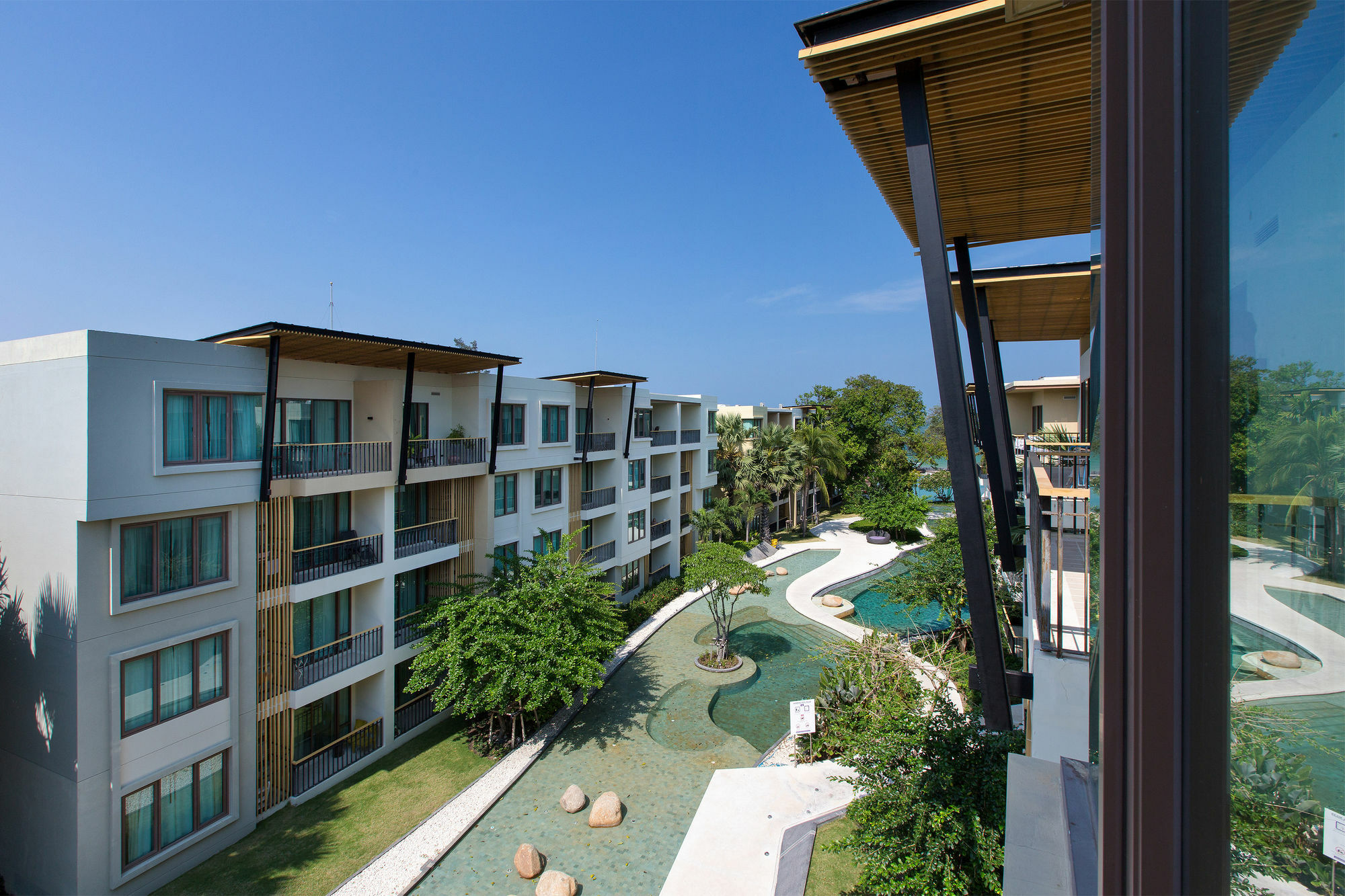 Hotel Baan Sansuk Beachfront 3*