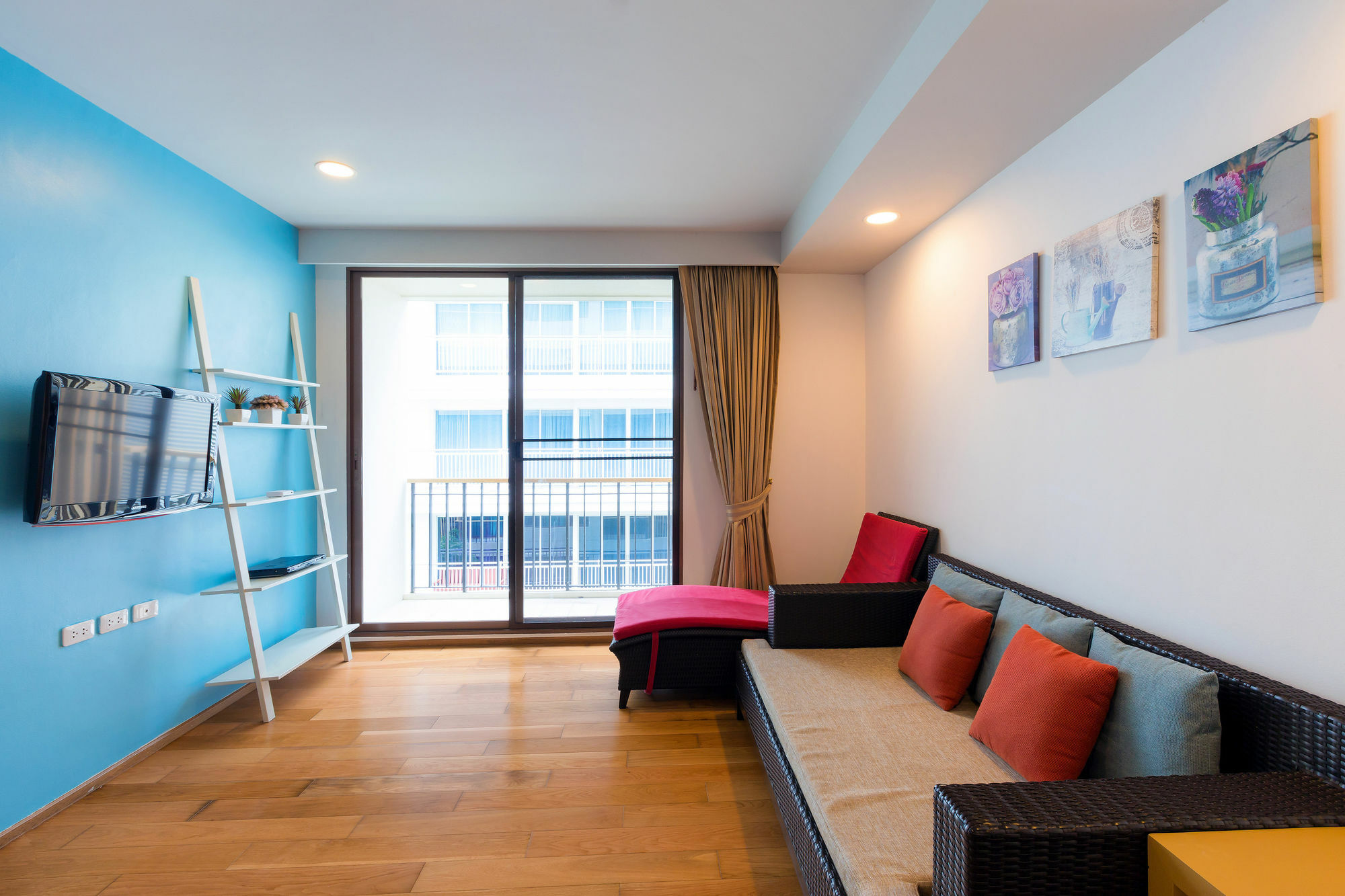 Hotel Baan Sansuk Beachfront
