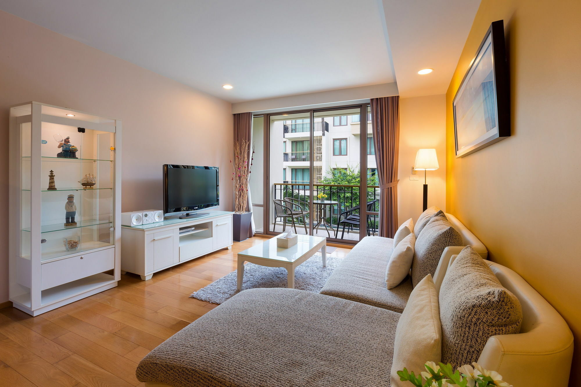 Baan Sansuk Beachfront Hotel
