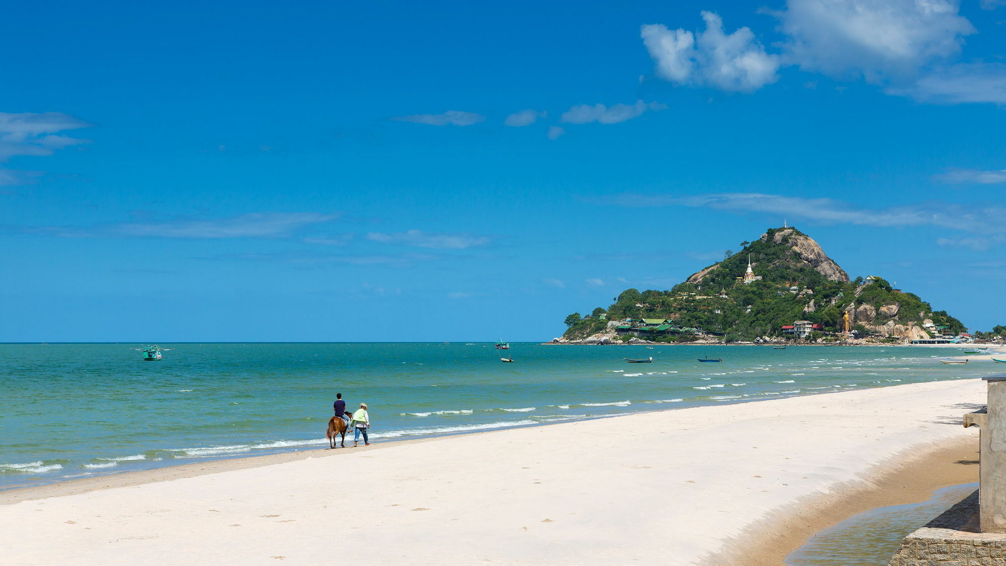 Baan Sansuk Beachfront Hotel