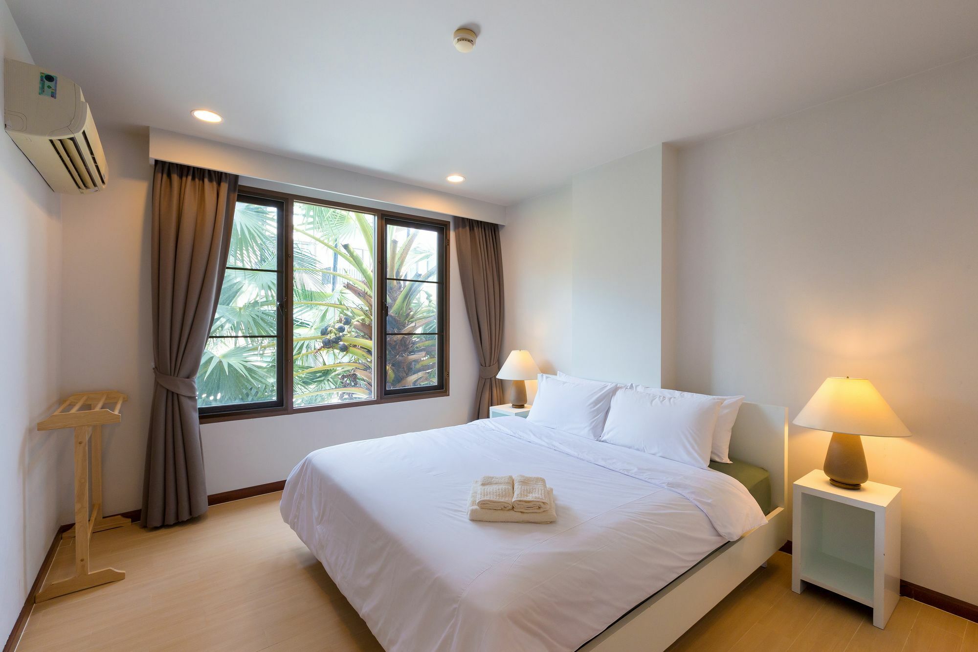 Baan Sansuk Beachfront Hotel Hua Hin
