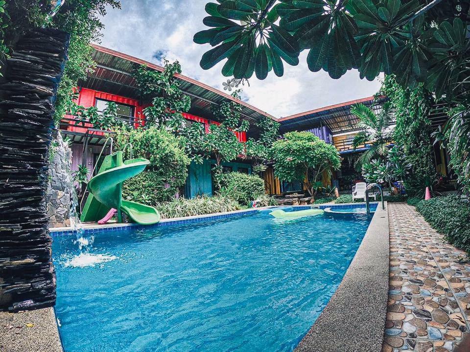 In Boxes 2* Hua Hin