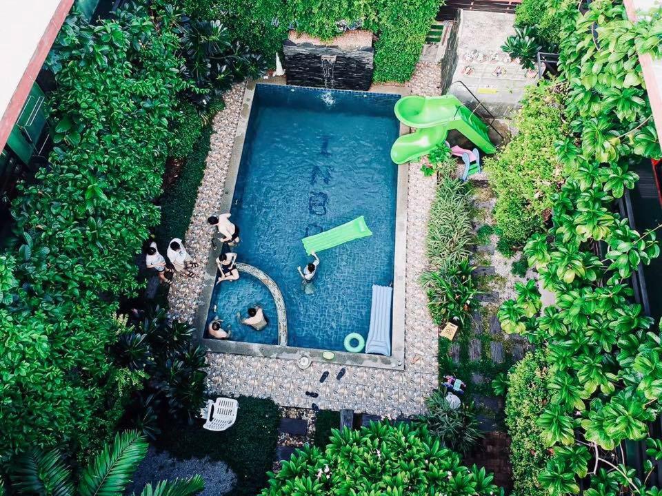In Boxes Resort
