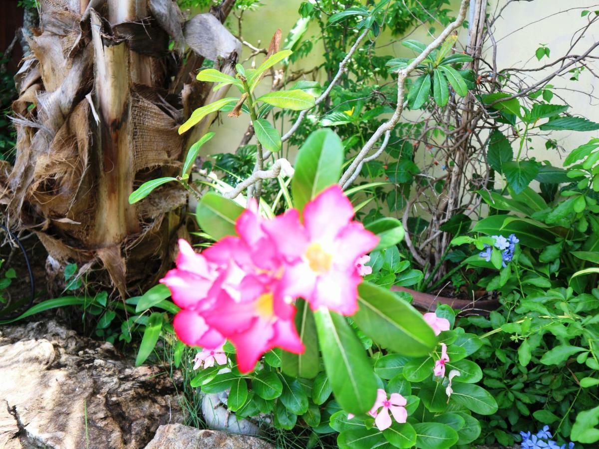 Baan Sabaaidee - Adult Friendly Hotel HHQ