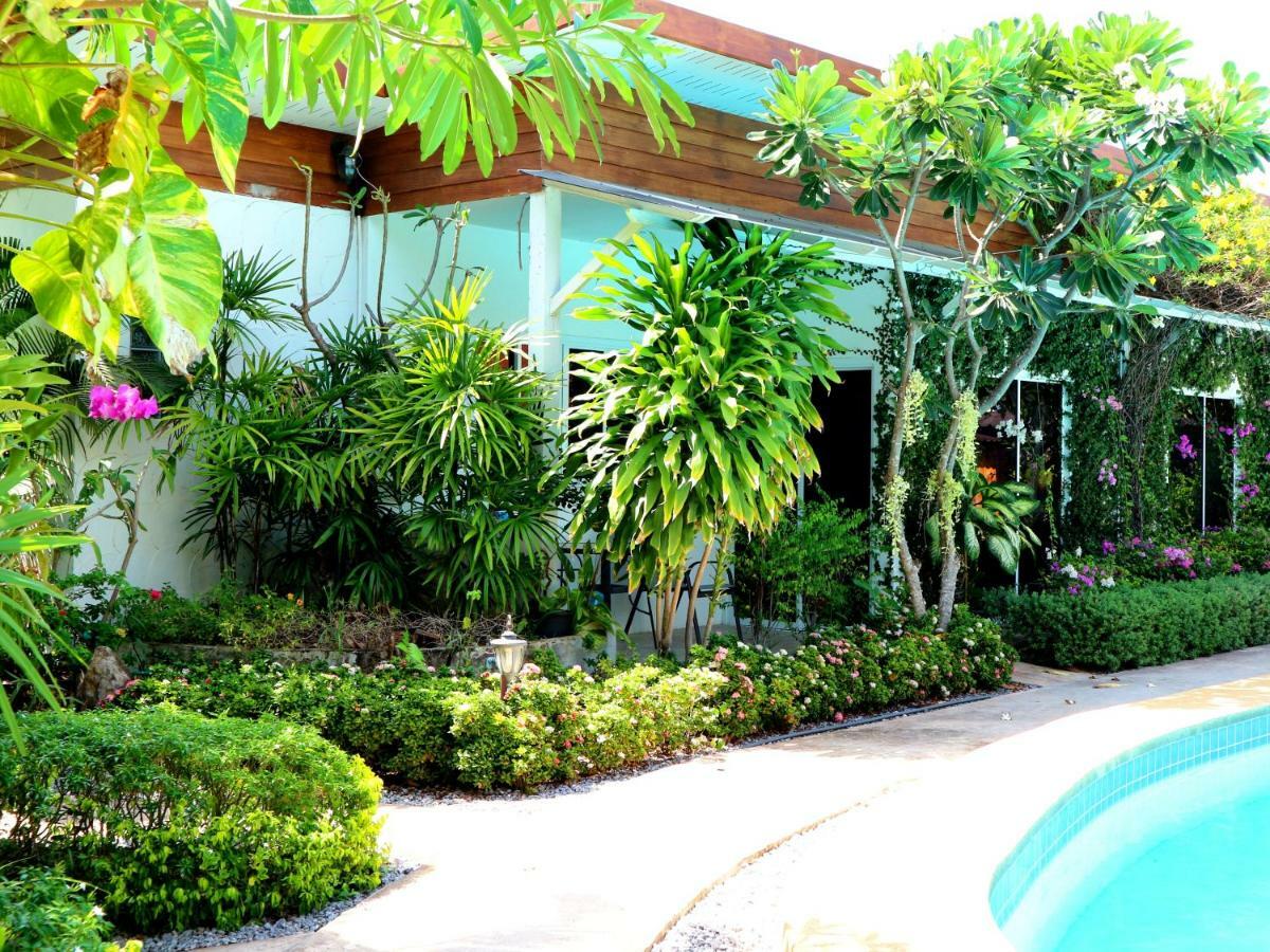 Baan Sabaaidee - Adult Friendly Hotel HHQ
