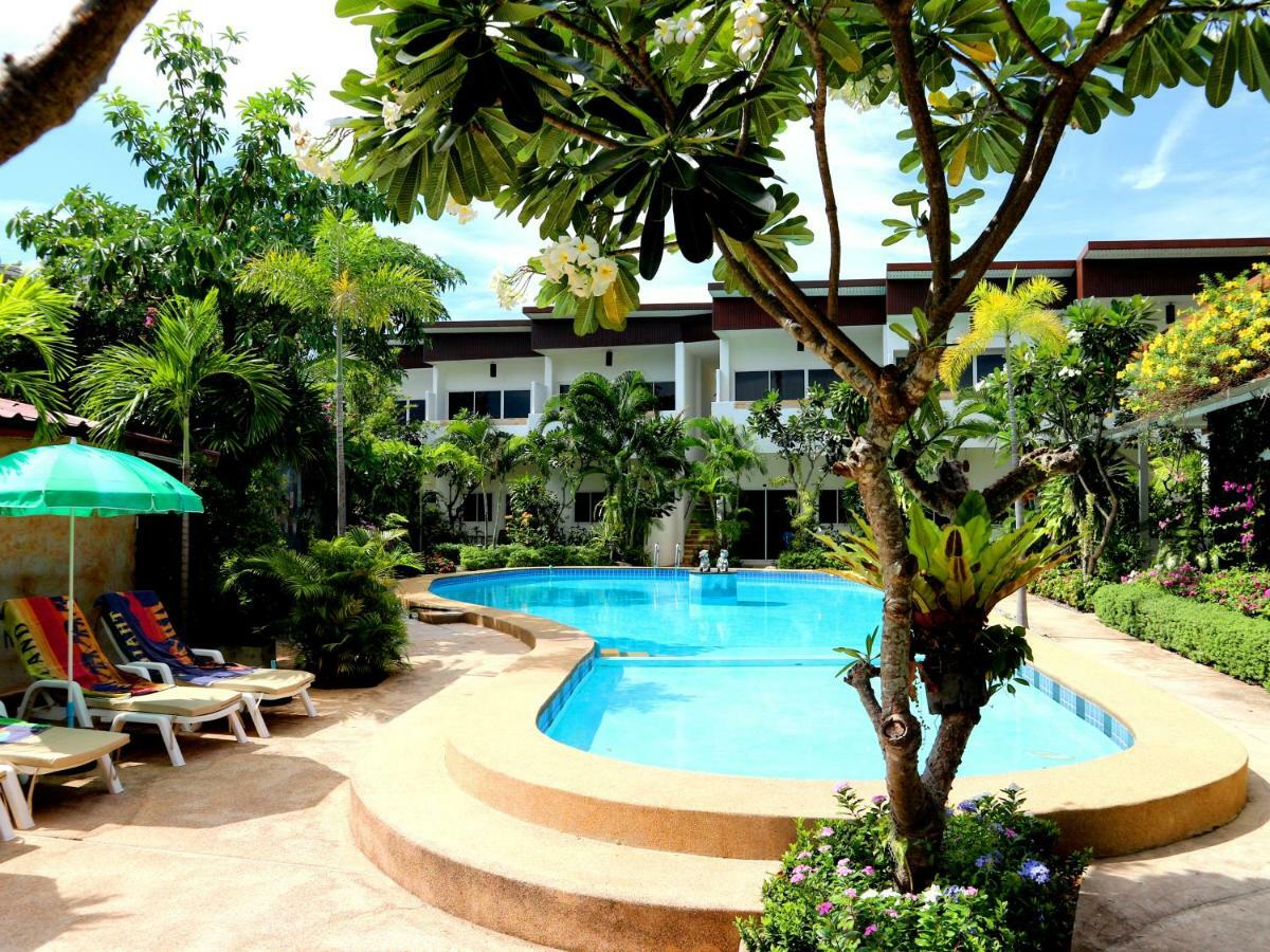 Baan Sabaaidee - Adult Friendly Hotel