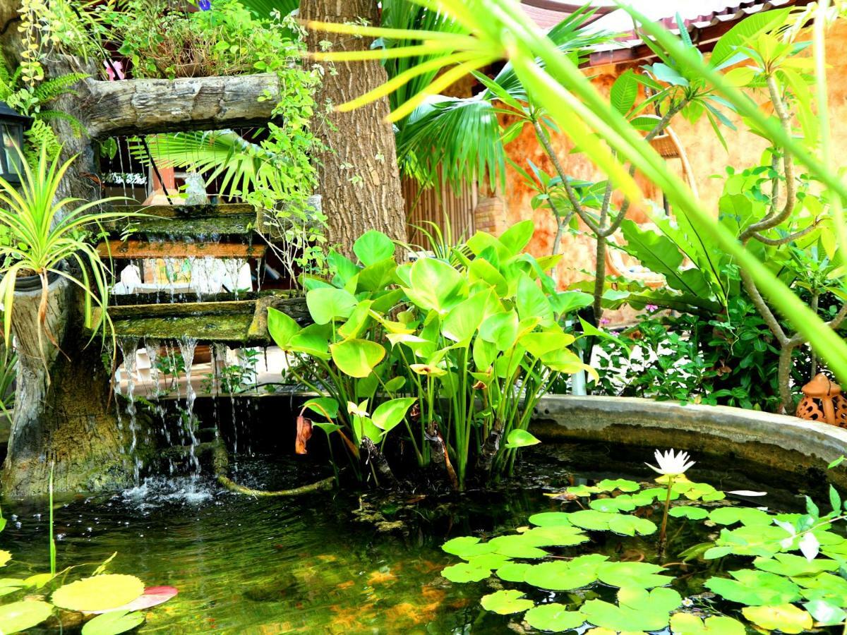 Baan Sabaaidee - Adult Friendly Hotel