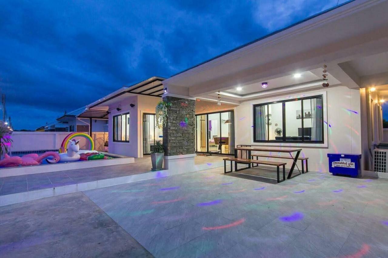 Thanycia Pool Holiday home