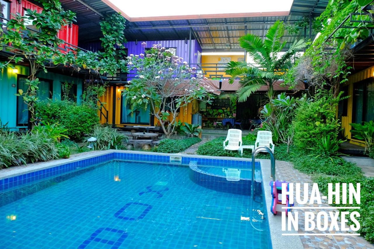 In Boxes Resort
