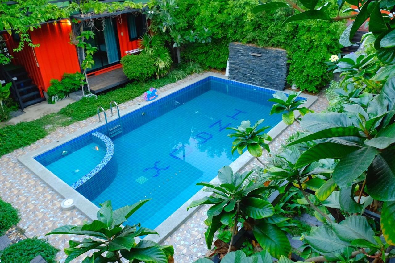 Resort In Boxes 2*