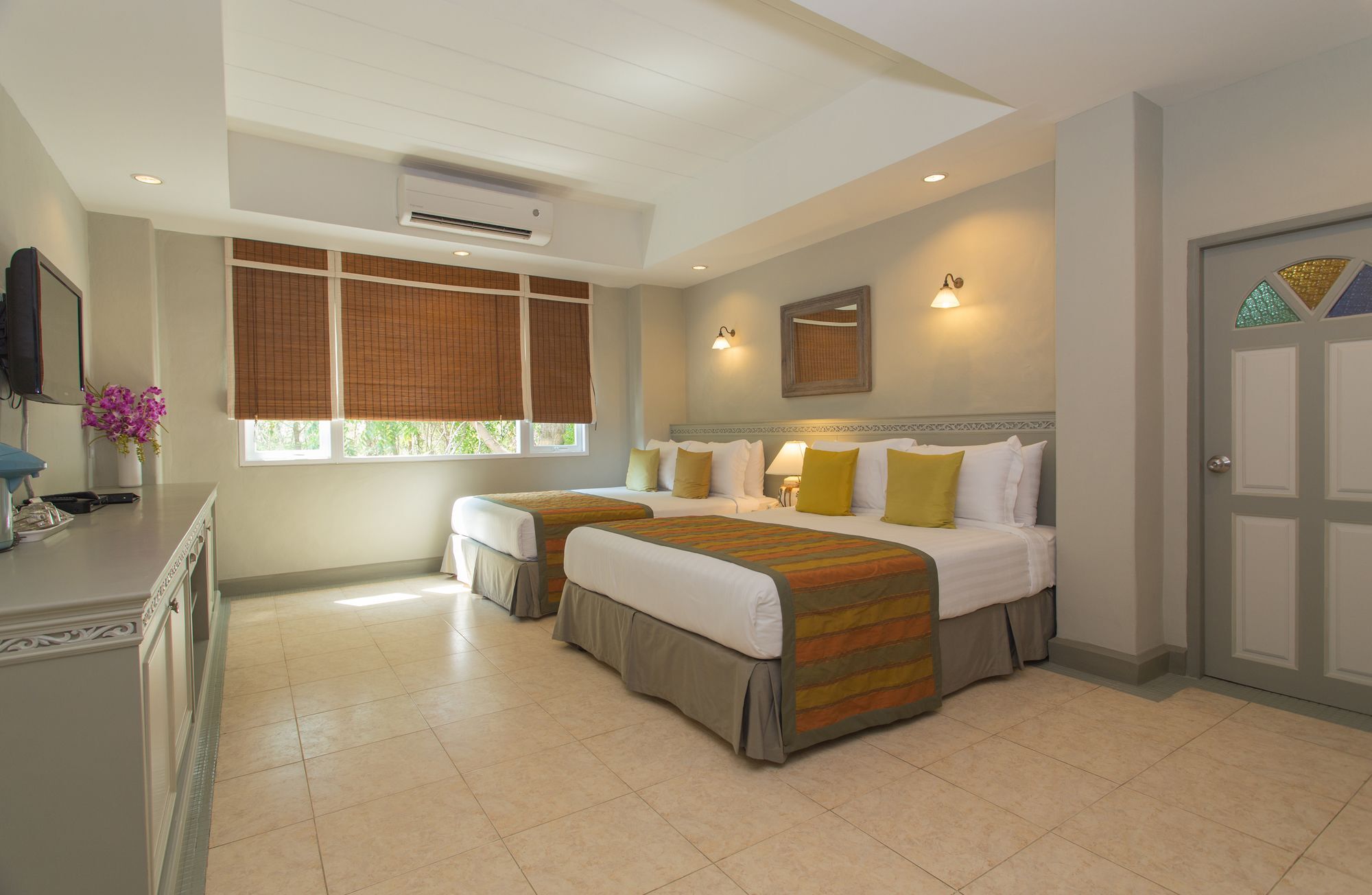 Hotel Seaway Inn-hua Hin 3*
