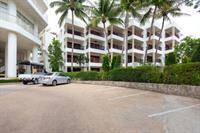Baan Lonsai Beachfront *