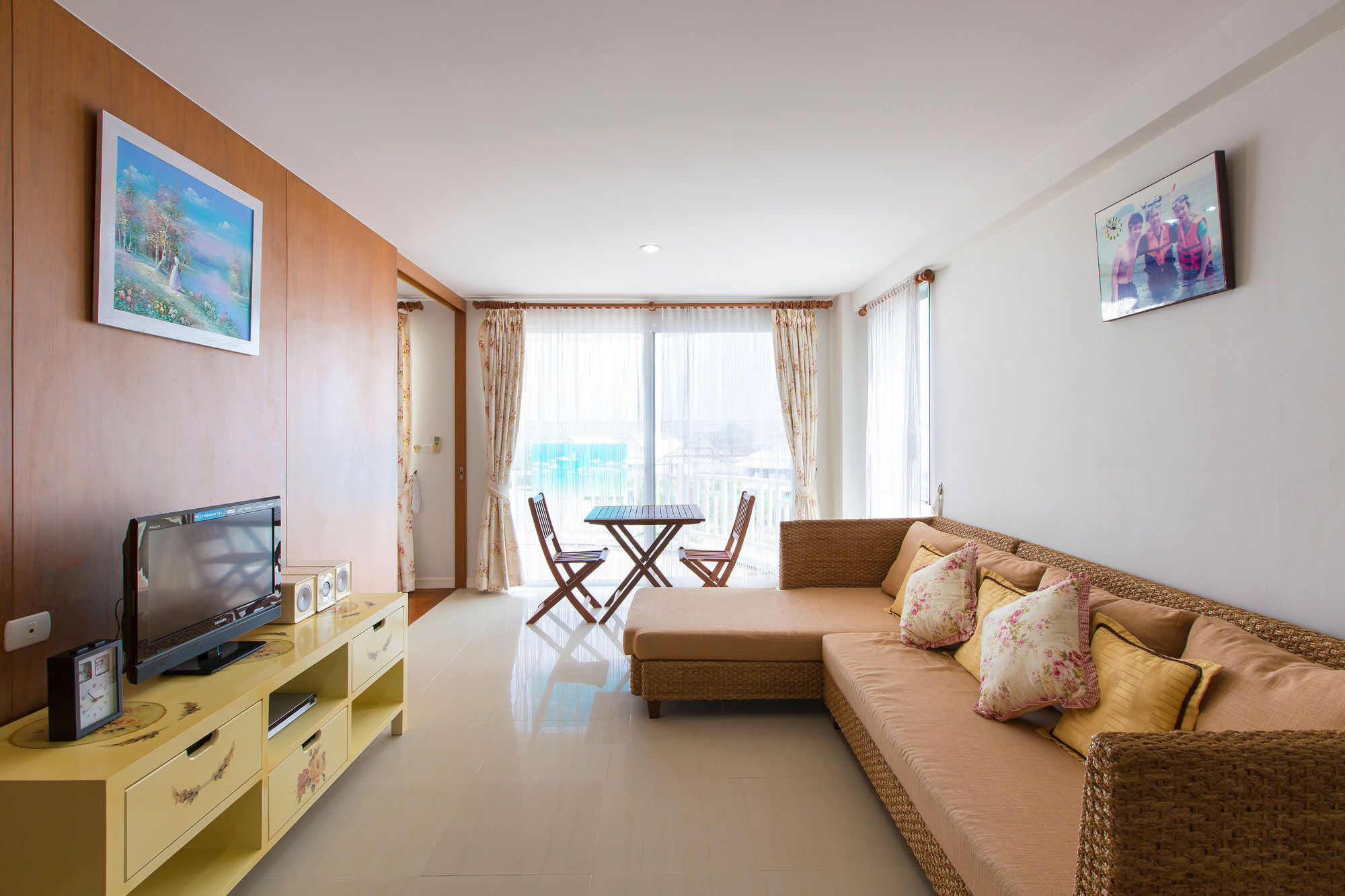 Baan Poolom Beachfront *