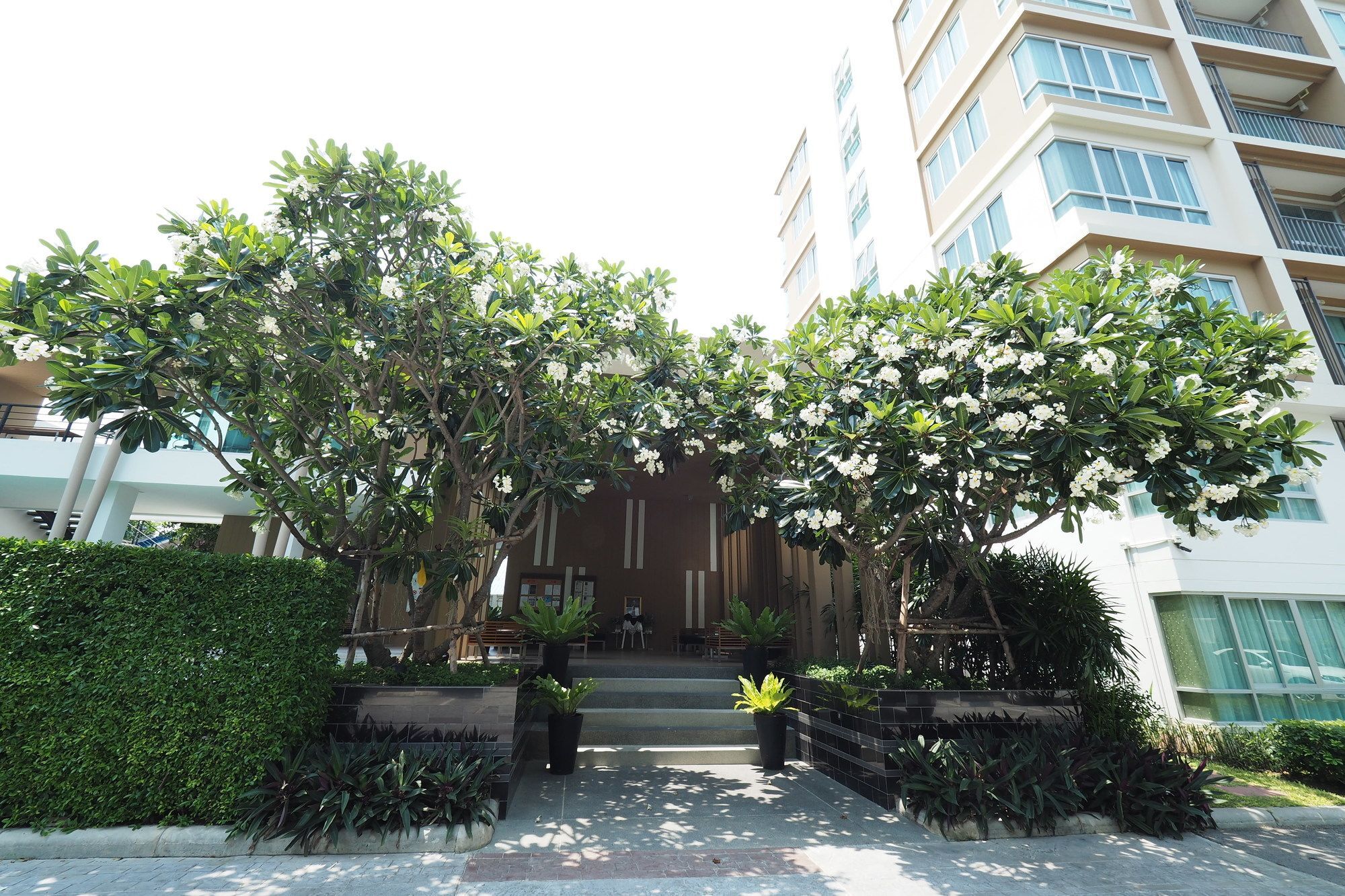 Apartment Baan Koo Kiang By Monta Hua Hin