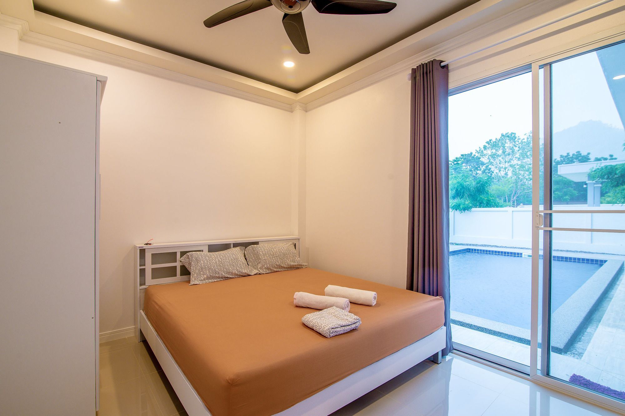 Baan Vegas C Villa *