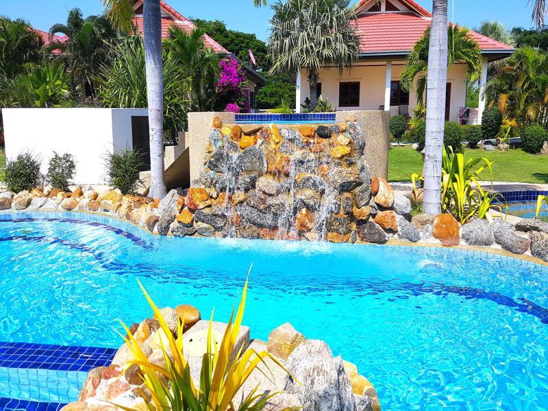 Palm Village Hua Hin