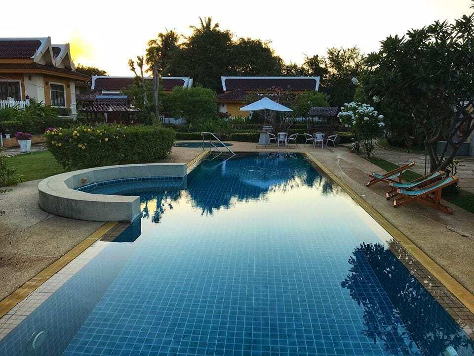 Villa Khao Tao And *