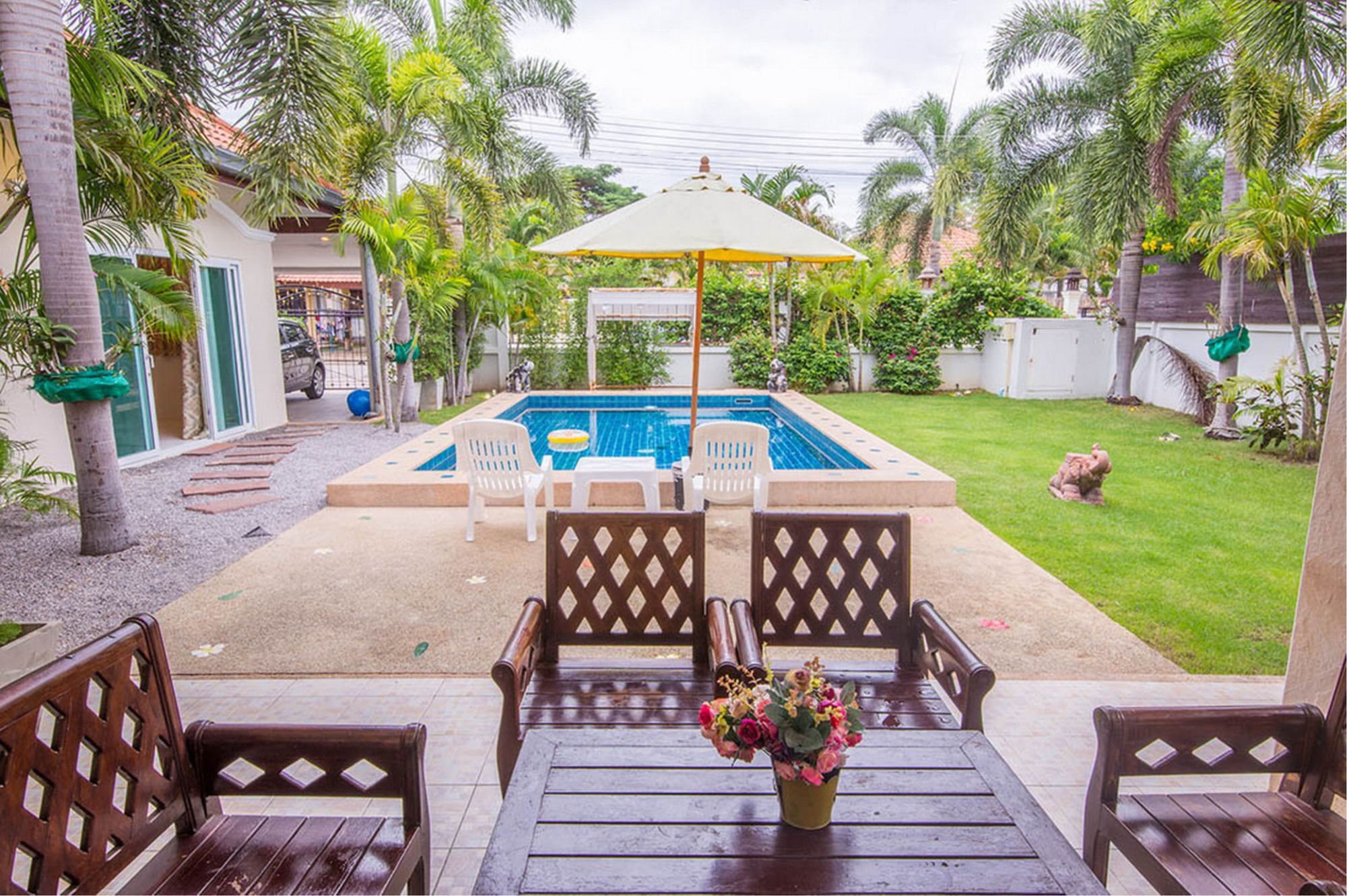 Baan Sod Sai Pool Villa *