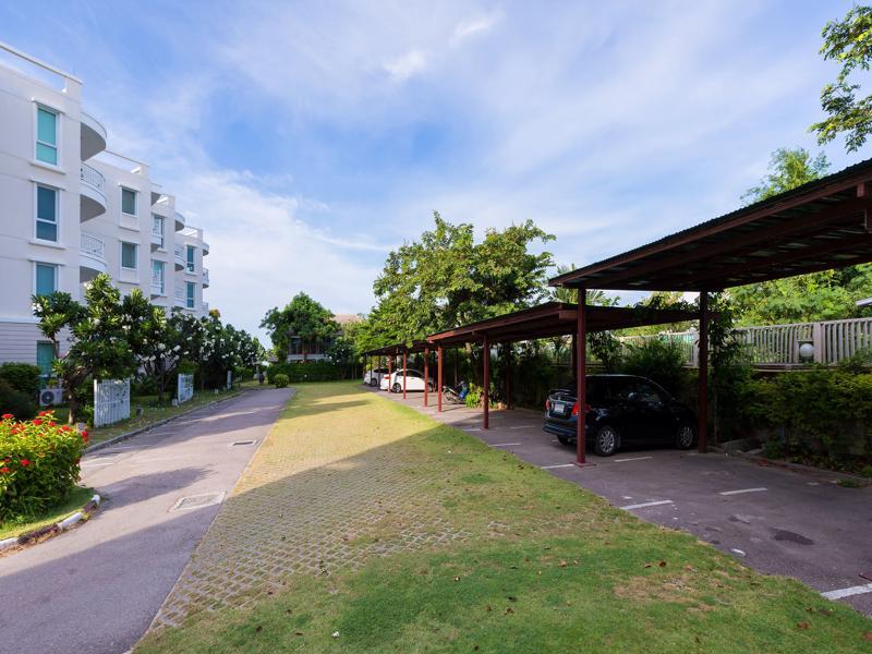Apartment Baan Poolom Beachfront *