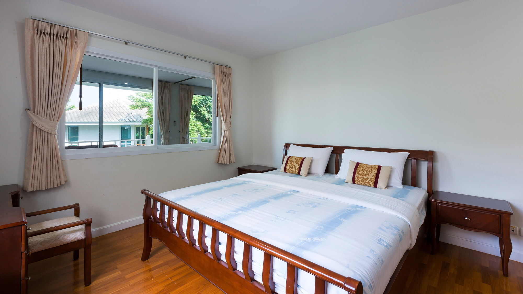 Apartment Baan Poolom Beachfront *