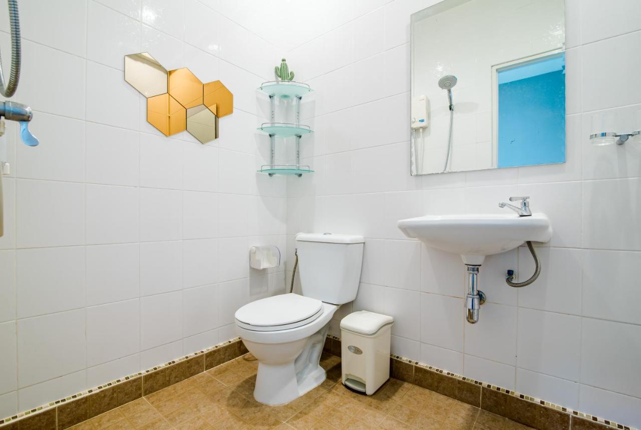 Super Townhouse In Center, 10 Minutes Walk To Beach, Night Market ... Holiday home