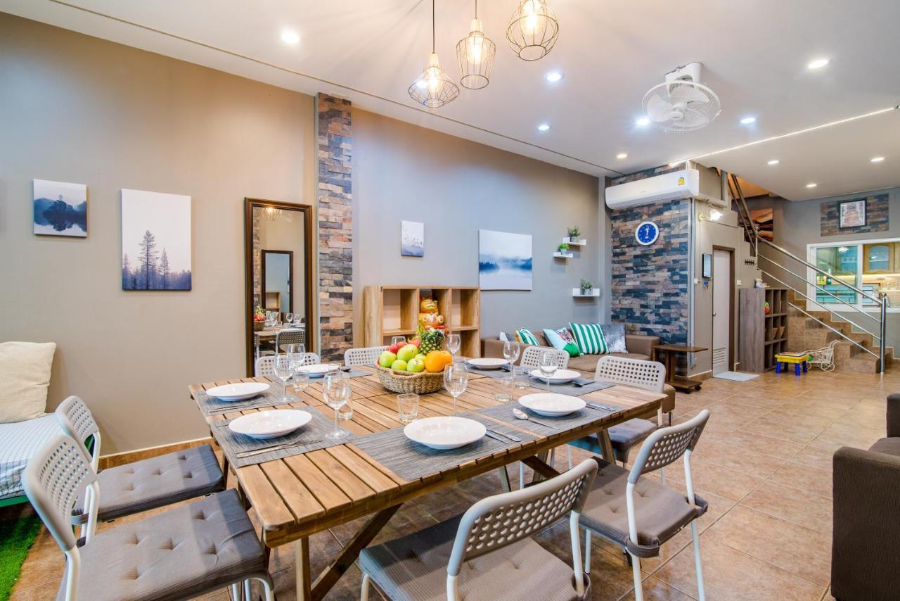 Super Townhouse In Center, 10 Minutes Walk To Beach, Night Market ...