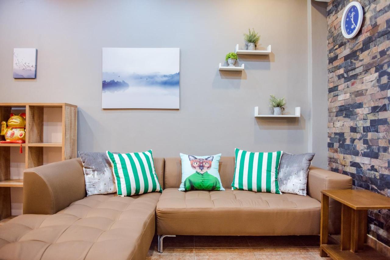 Super Townhouse In Center, 10 Minutes Walk To Beach, Night Market ... Holiday home