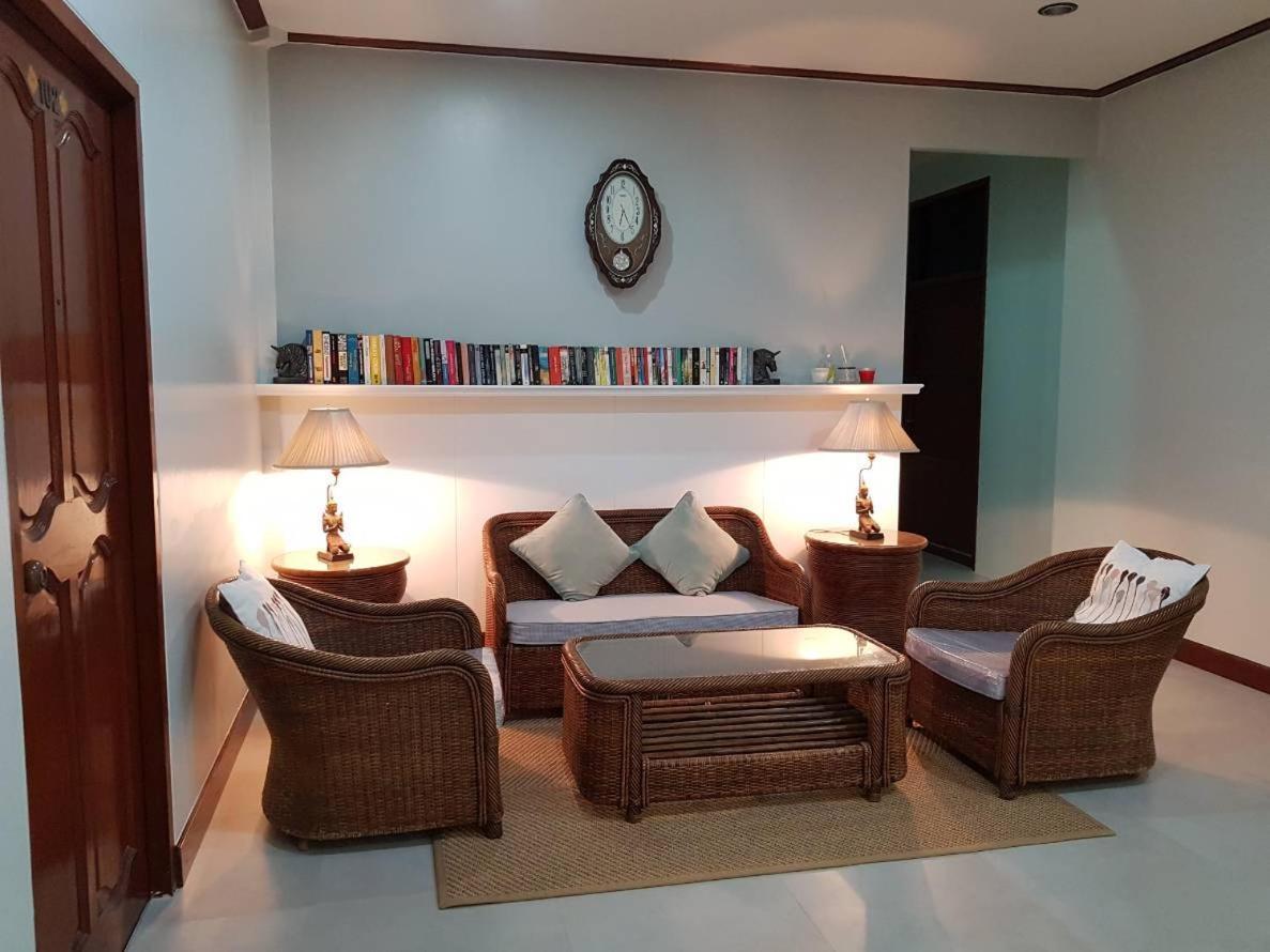 Baanbusarin Hua Hin